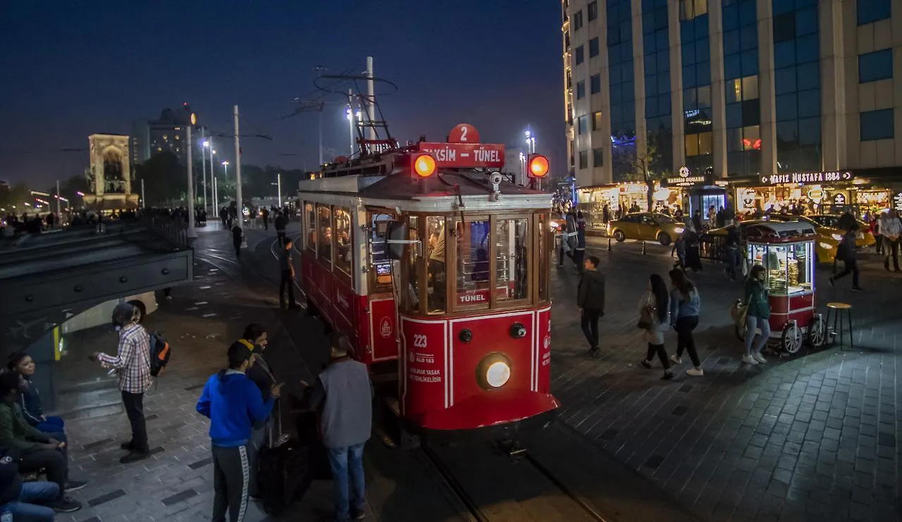 Taksim Square Hotel Istanbul 4*,